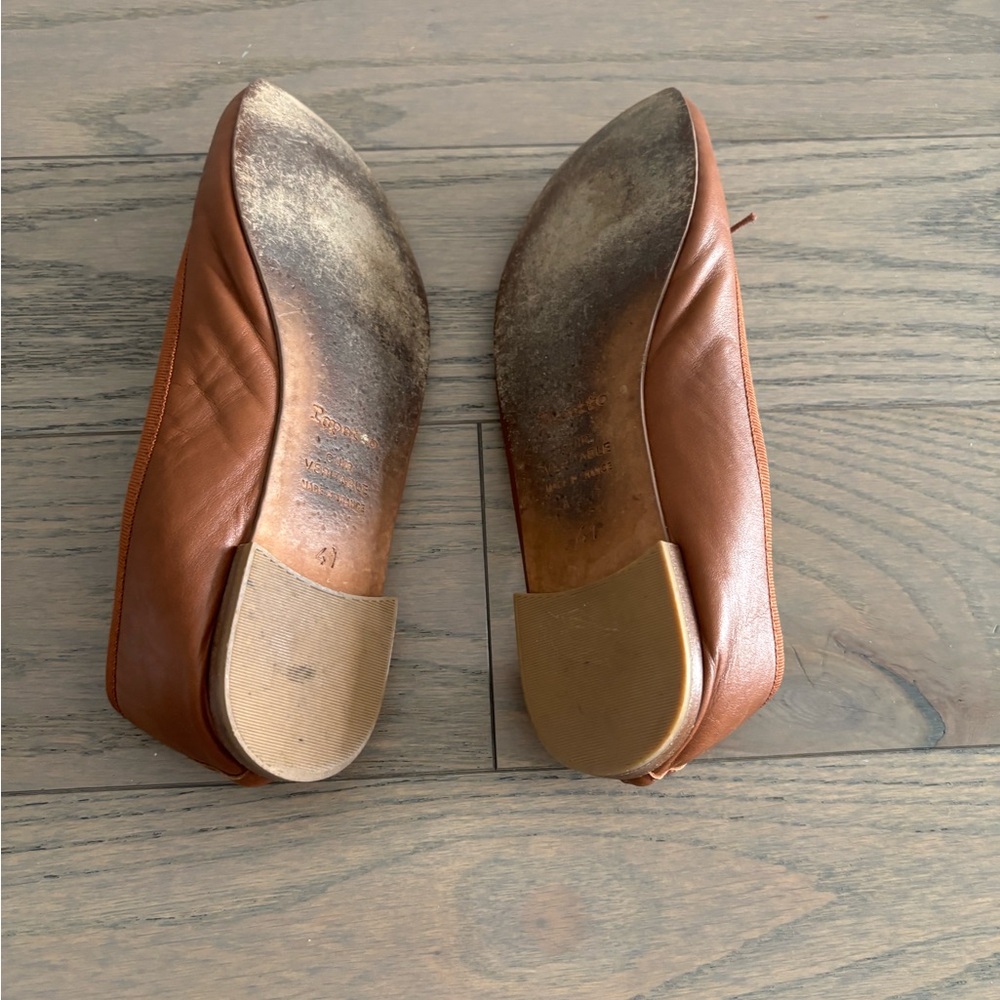 Repetto Tan Leather Ballet Flats